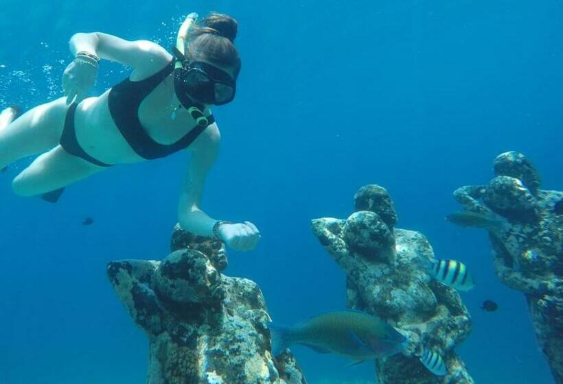 Пансион Fantastic Cottages