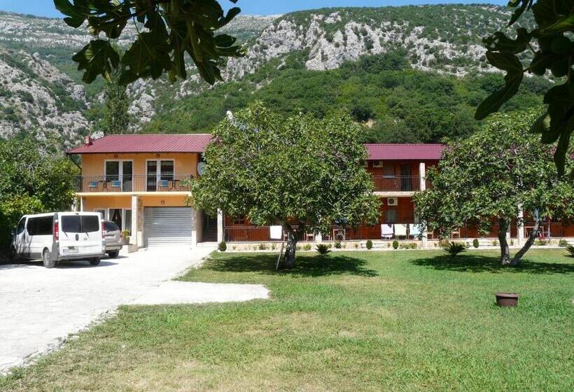 پانسیون Guest House Jadran Pol