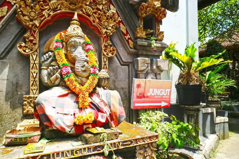 ペンション Jungut Guest House