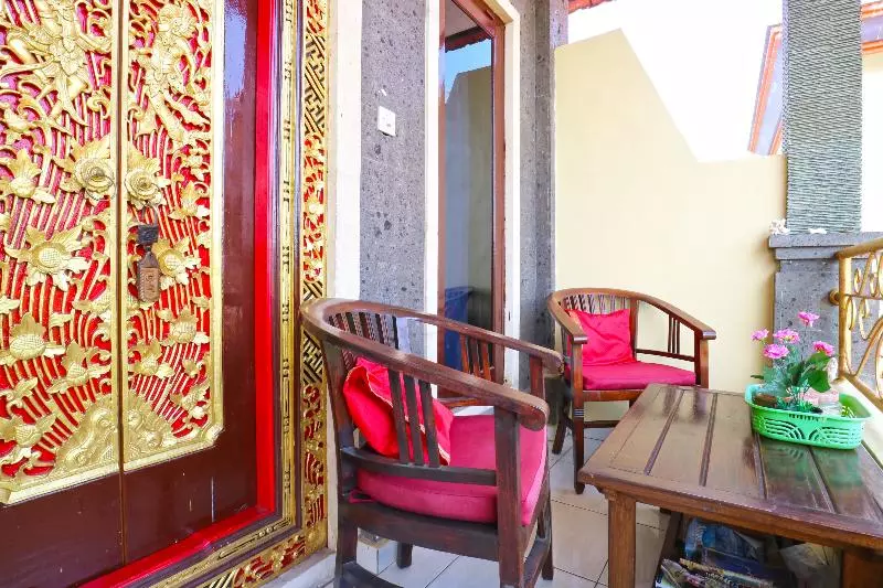 ペンション Jungut Guest House