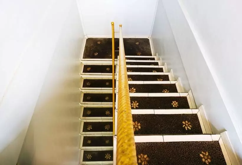 ペンション Jungut Guest House