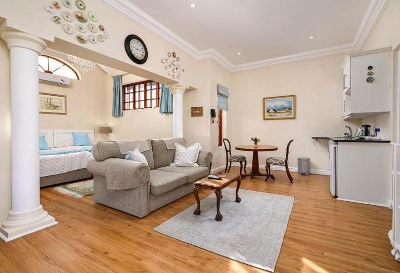 פנסיון Millbury Guest House