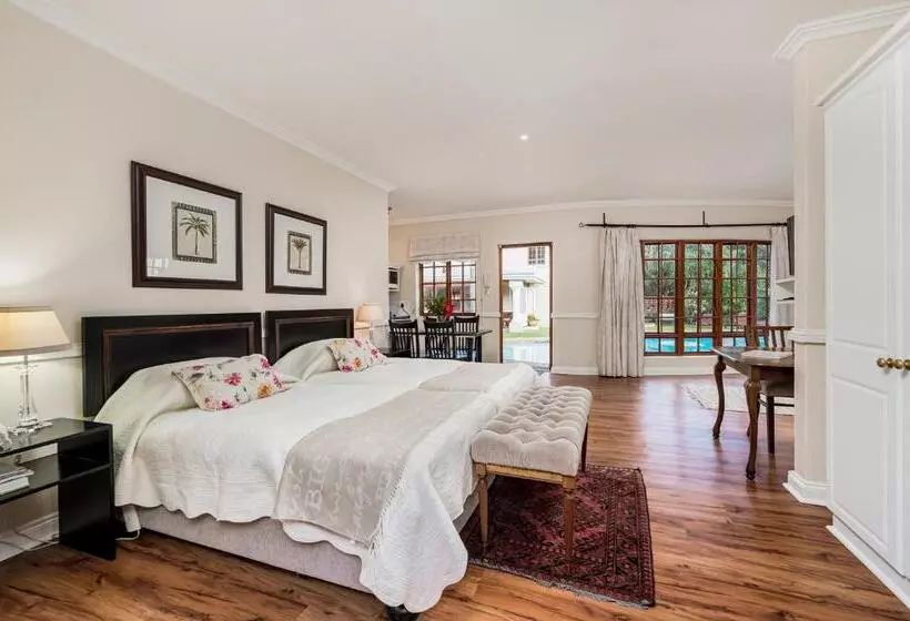 پانسیون Millbury Guest House