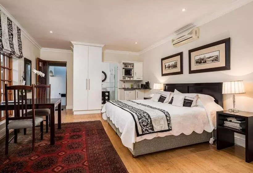 پانسیون Millbury Guest House