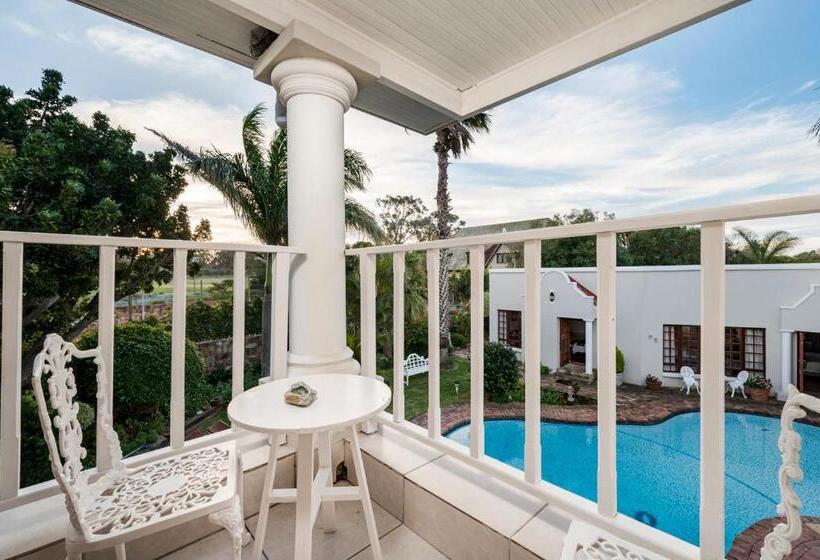 פנסיון Millbury Guest House