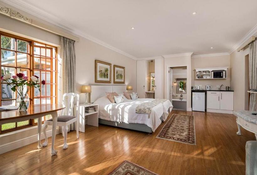 פנסיון Millbury Guest House