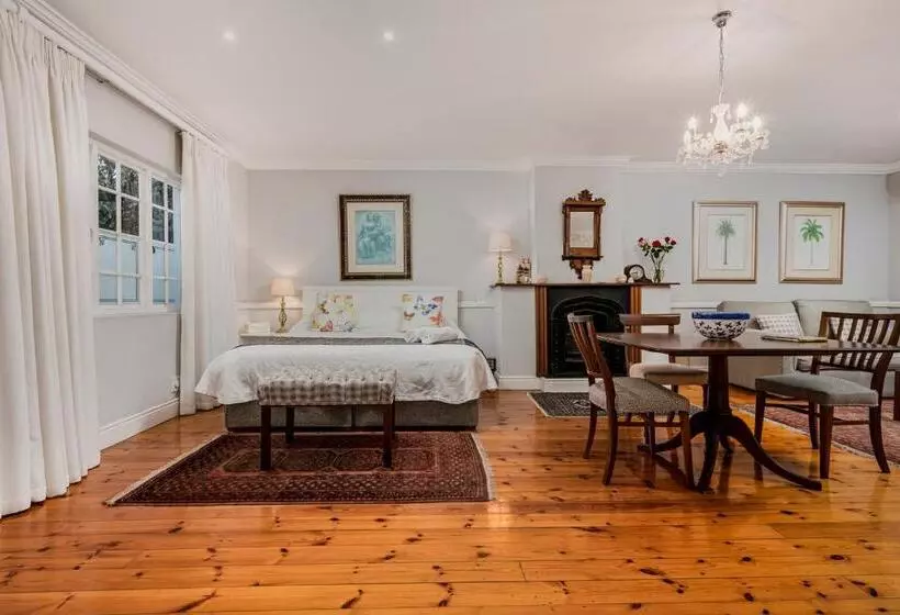 پانسیون Millbury Guest House