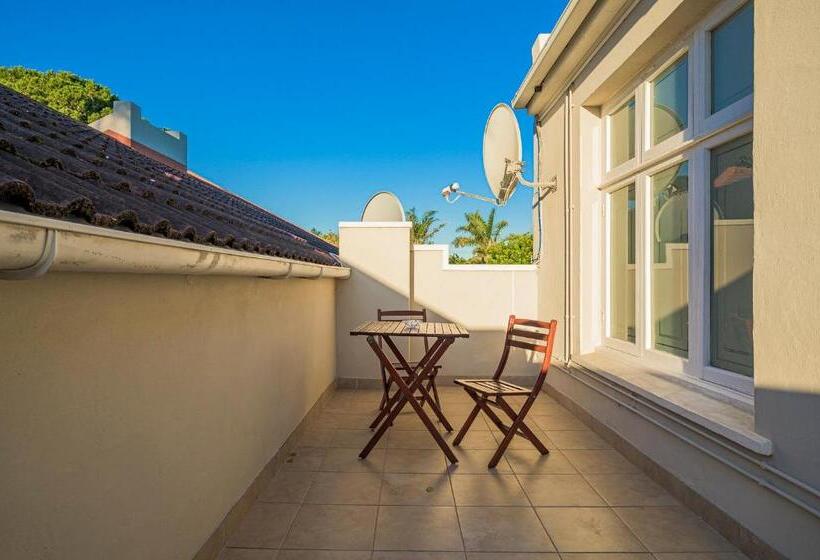 פנסיון Millbury Guest House