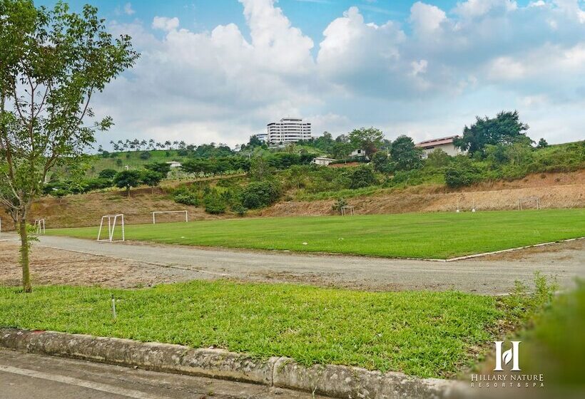 Hillary Nature Resort Spa