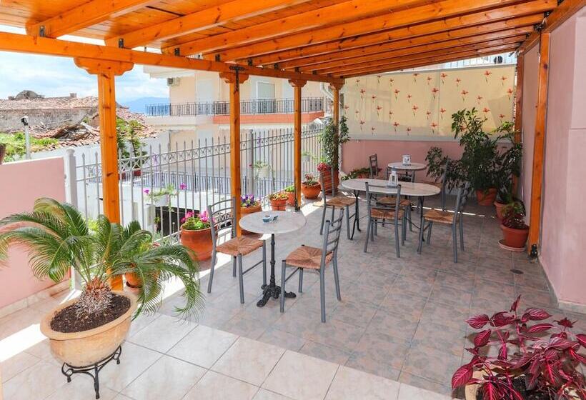 בית מלון כפרי Angela