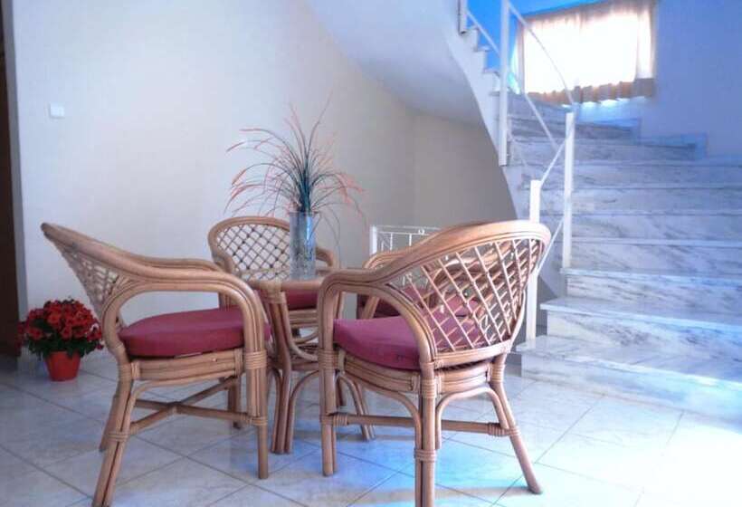 בית מלון כפרי Angela