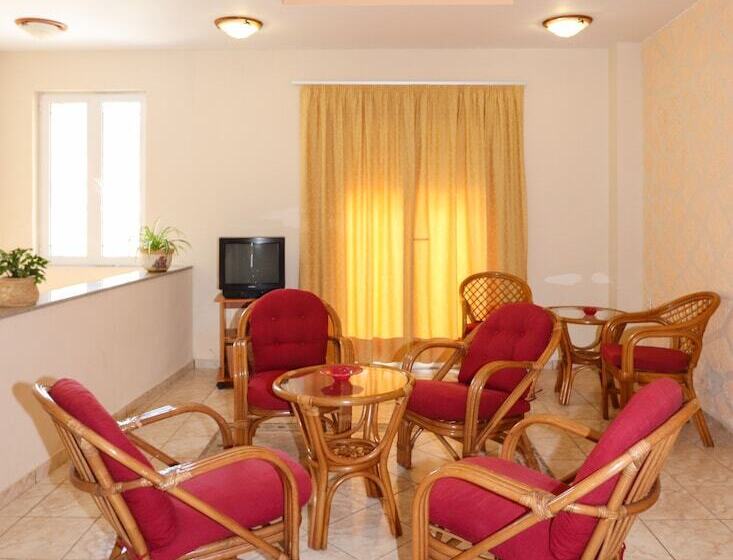 בית מלון כפרי Angela