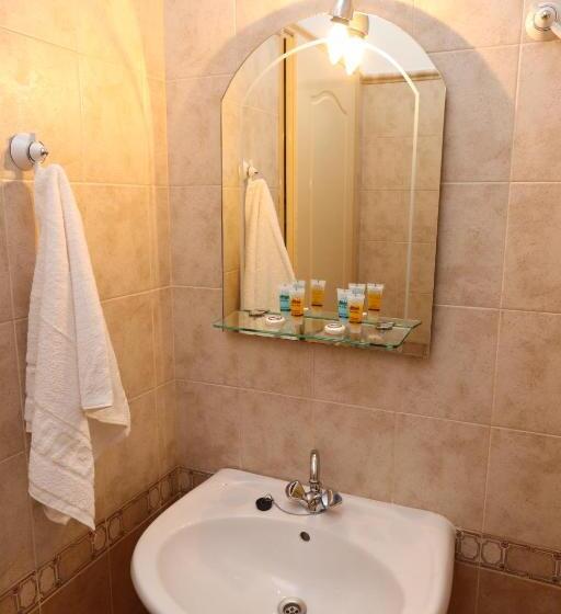 בית מלון כפרי Angela