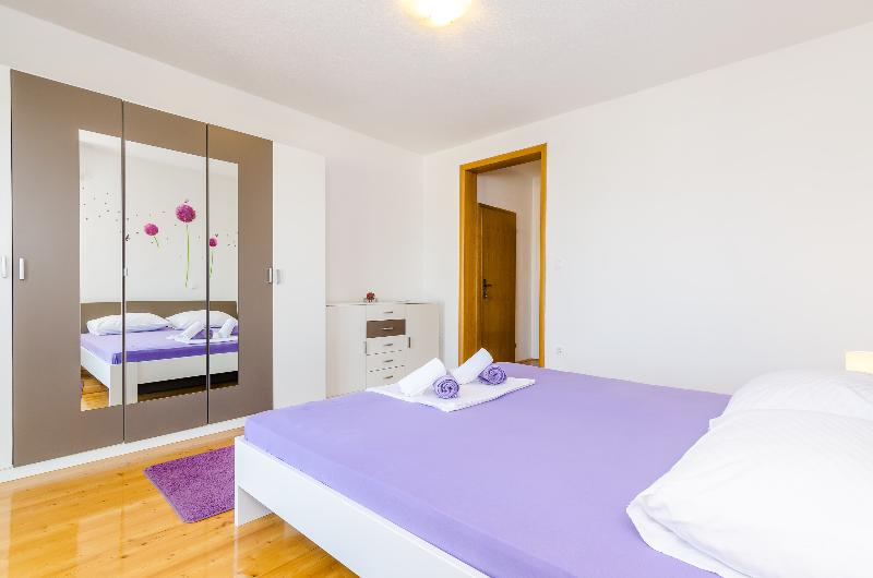 فندق Apartment & Rooms Maždin