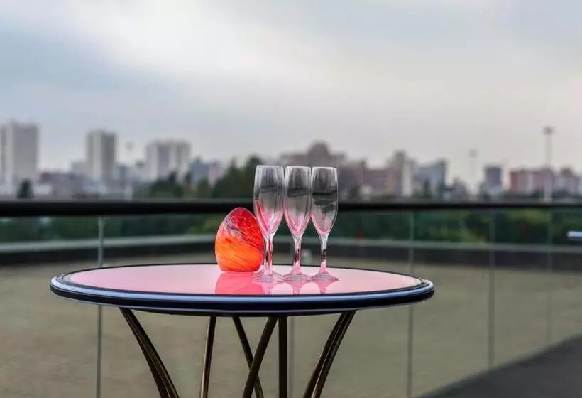 Hotelli Hualuxe Beijing Xinan