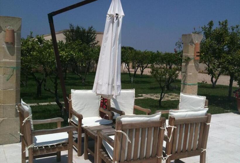 בית מלון כפרי Masseria Li Campi