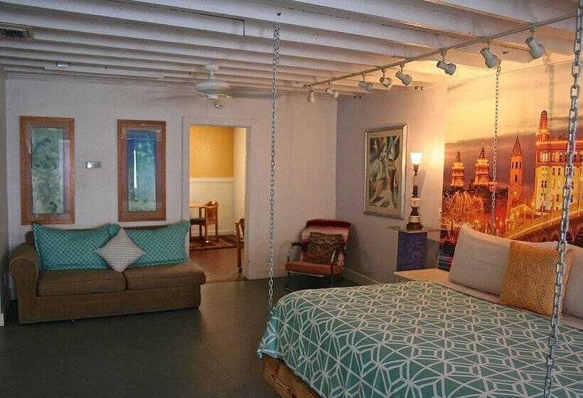 فندق The Loft At Menorcan Square