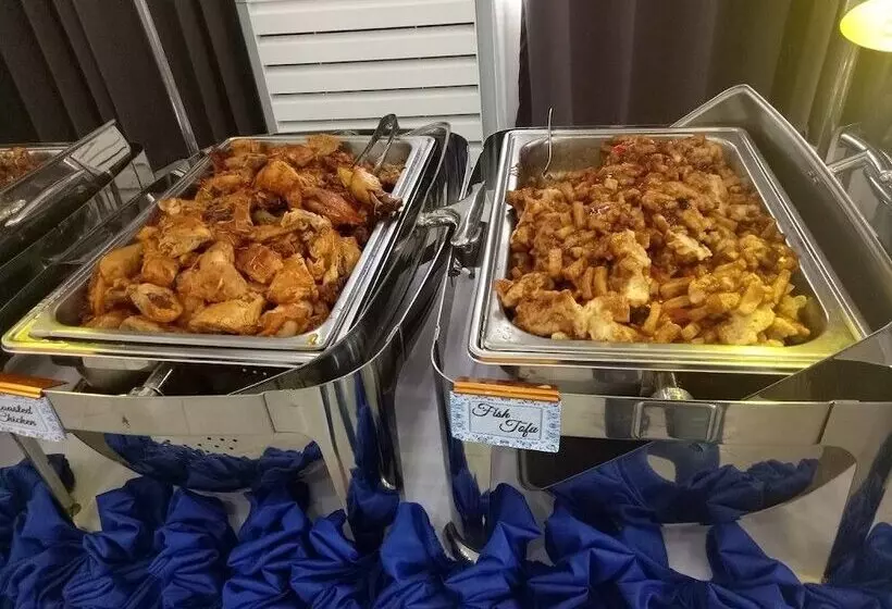 هتل Turista San Jose