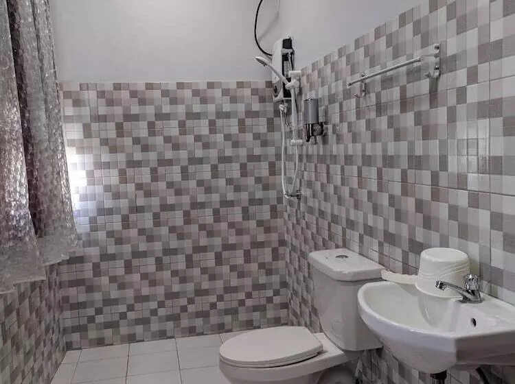 هتل Turista San Jose