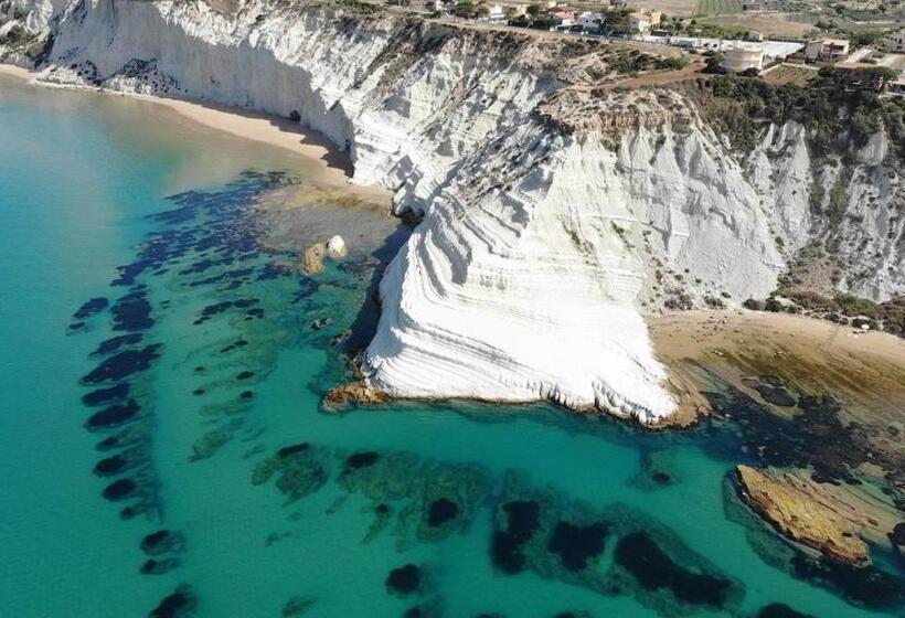 تختخواب و صبحانه Il Terrazzo Dei Templi