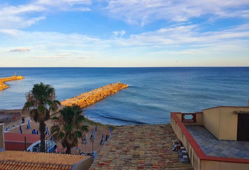 تختخواب و صبحانه Il Terrazzo Dei Templi