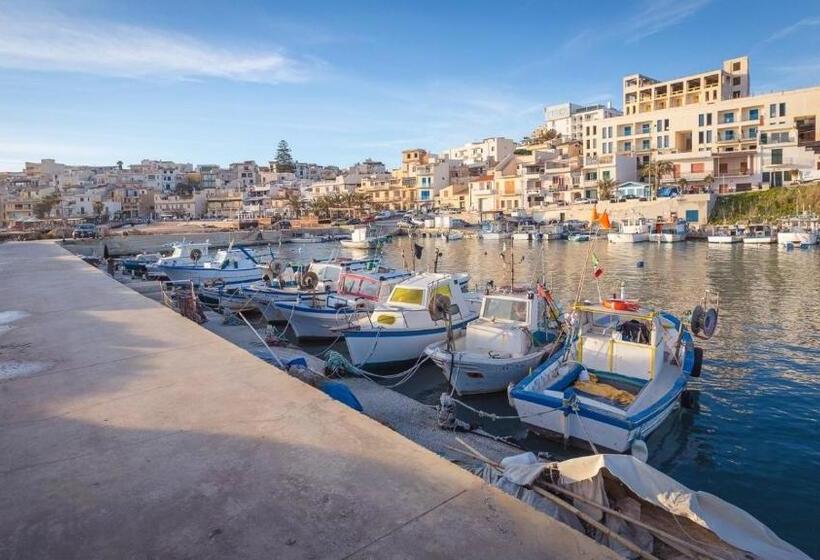 تختخواب و صبحانه Il Terrazzo Dei Templi