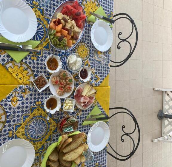 تختخواب و صبحانه Il Terrazzo Dei Templi