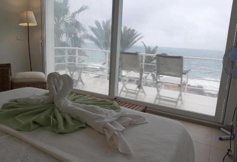 Bed & Breakfast On The Beach Denia