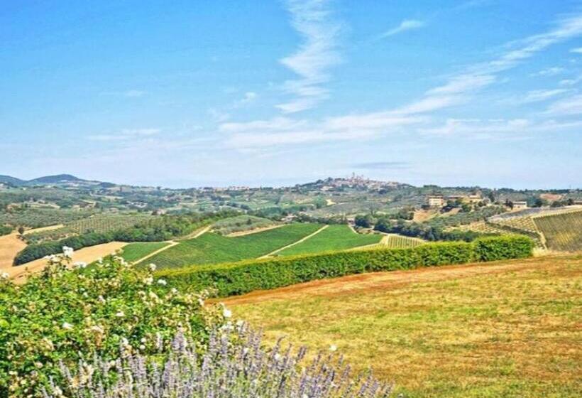 ホテル Agriturismo Fattoria Il Piano Casa Bugno San Gimignano