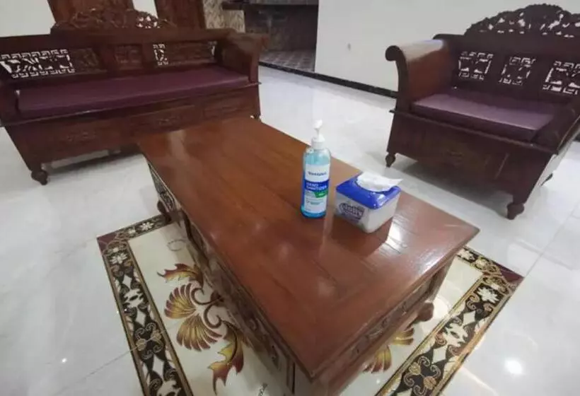 Hotelli Griya Mataram Kotagede Mitra Reddoorz