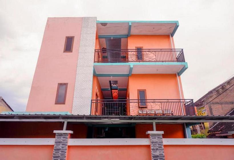 Hotel Koolkost Near Isi Solo Minimum Stay 6 Nights