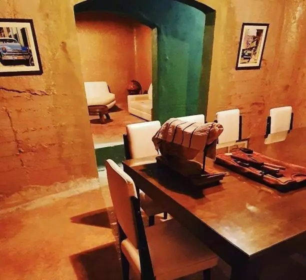 ホテル Museo Posada Benelli