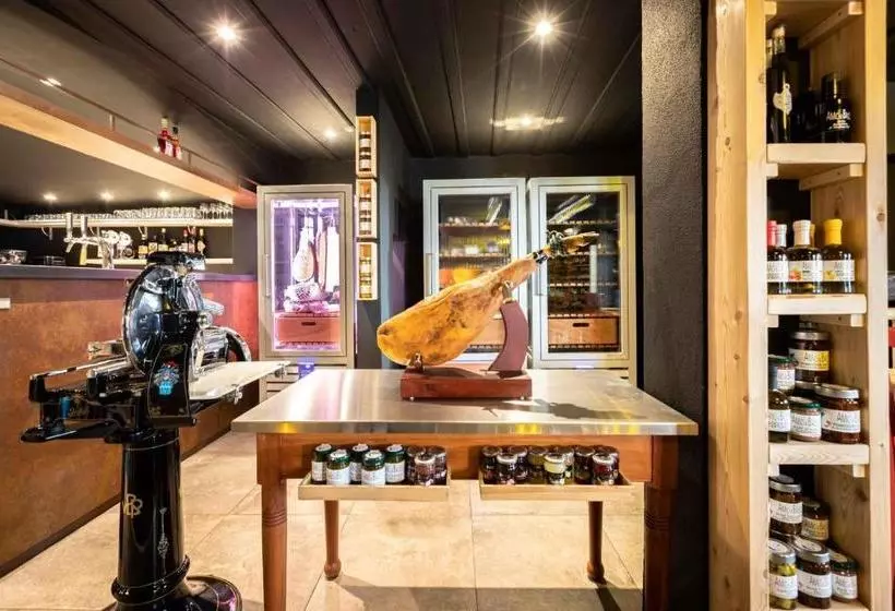 ホテル Osteria Pozzo