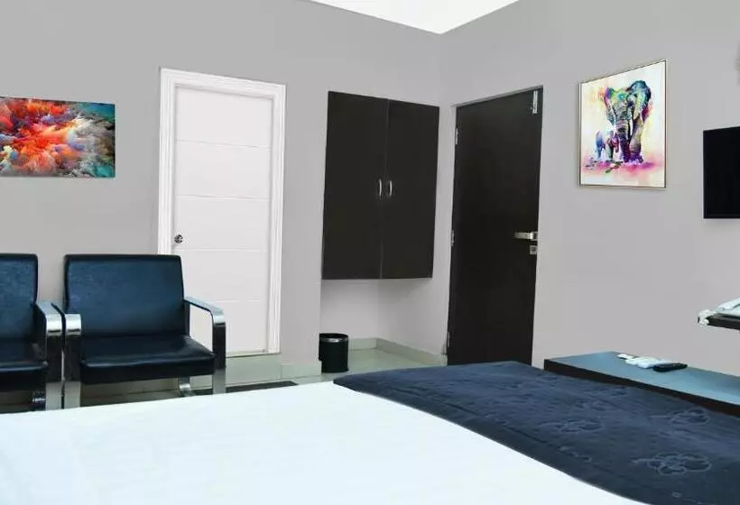 Hotelli Pph Living Bhimas