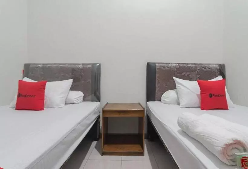 Hotelli Reddoorz Syariah Near Jalan Jakarta Samarinda