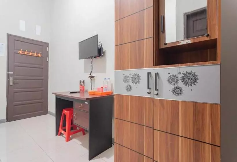 Hotelli Reddoorz Syariah Near Jalan Jakarta Samarinda