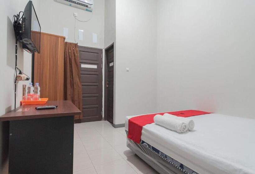 Отель Reddoorz Syariah Near Jalan Jakarta Samarinda