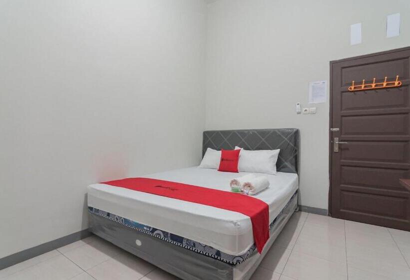 Отель Reddoorz Syariah Near Jalan Jakarta Samarinda