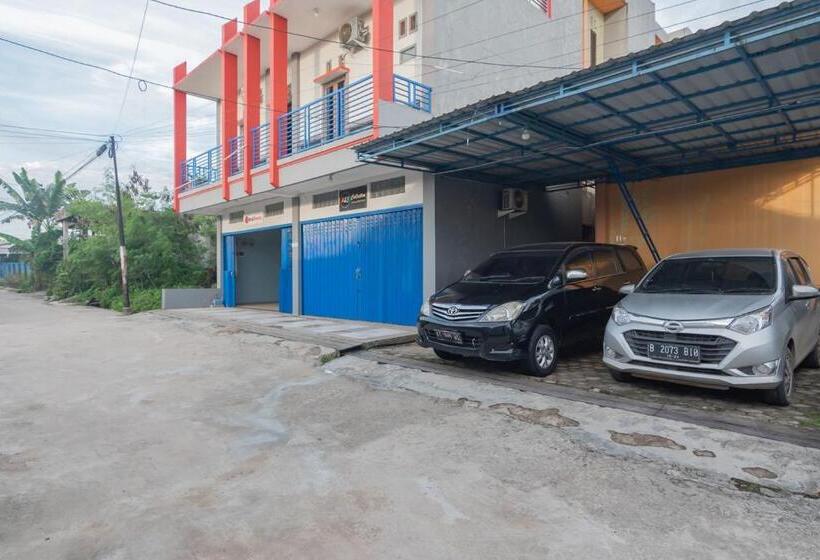 Отель Reddoorz Syariah Near Jalan Jakarta Samarinda