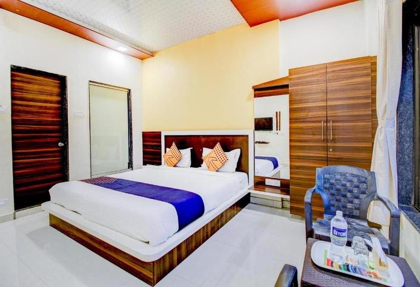 فندق Spot On 79399 Om Residency Classic