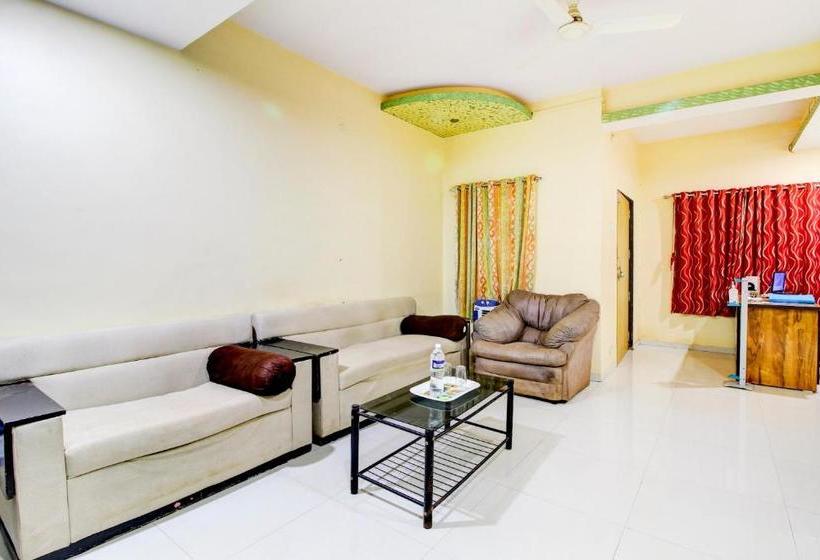 فندق Spot On 79399 Om Residency Classic