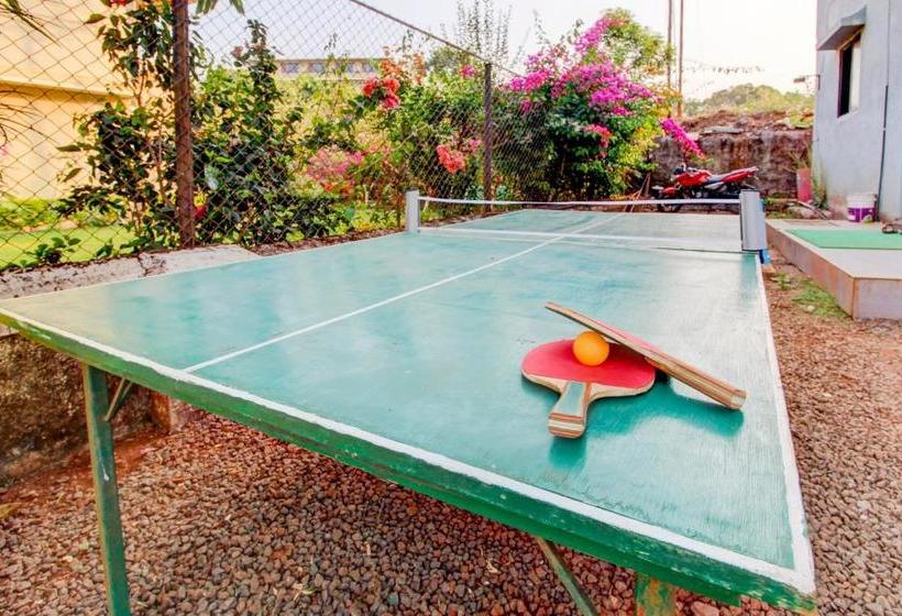 فندق Spot On 79399 Om Residency Classic