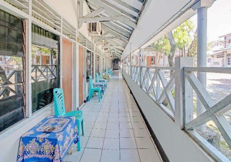 Spot On 90372 Hotel Arum Jaya