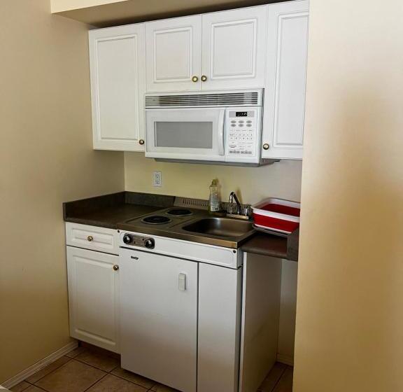 Affordable Choice Lillooet Hotel Victoria