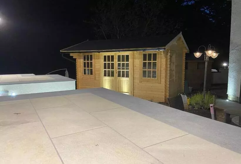 Majatalo Kirkwirral Guest House   Not Self Catering