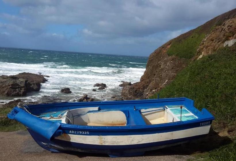 Пансион Le Chat Bleu