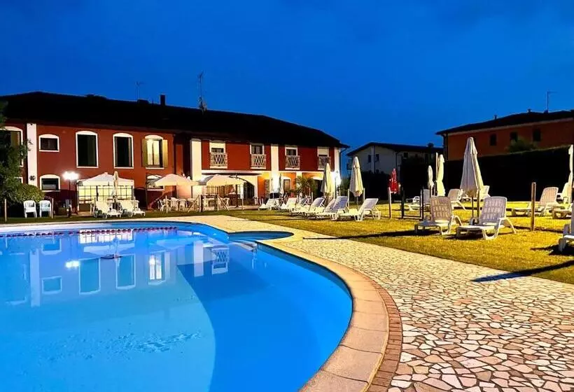 Residence Il Giardino Del Cigno