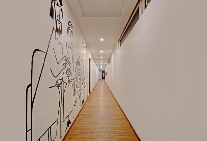 בית מלון כפרי Townhouse 1178 Royal Encore