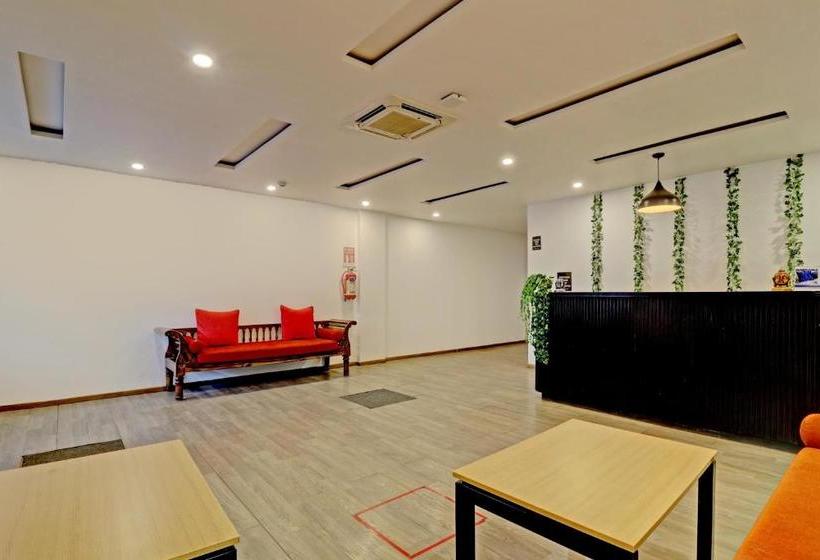 בית מלון כפרי Townhouse 1178 Royal Encore