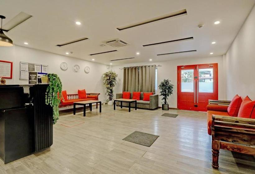 בית מלון כפרי Townhouse 1178 Royal Encore